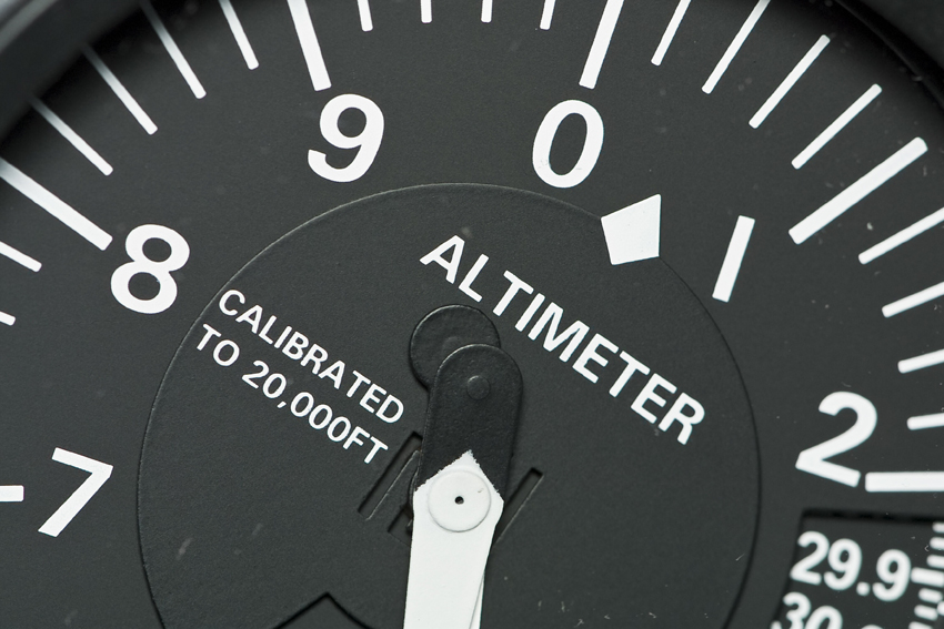 Understanding how a Pressure Altimeter works